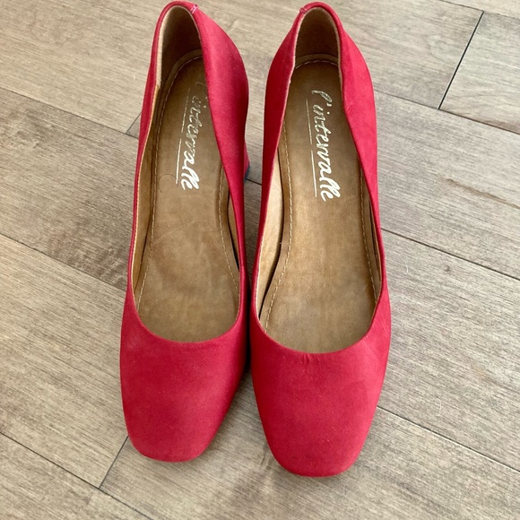 Intervalle red classic pumps made in Brazil 🇧🇷 - Picture 2 of 6